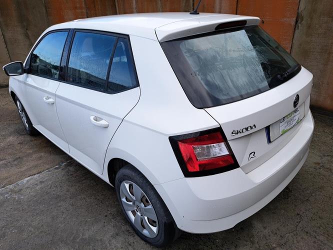 Image Autoradio d'origine - SKODA FABIA 3