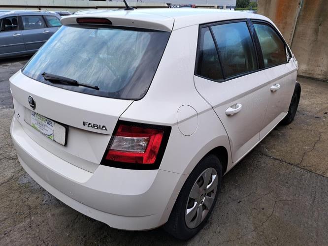 Image Autoradio d'origine - SKODA FABIA 3