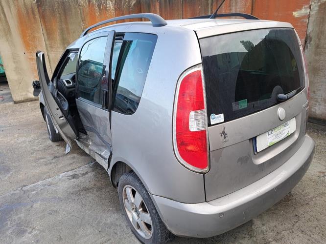 Image Malle/Hayon arriere - SKODA ROOMSTER