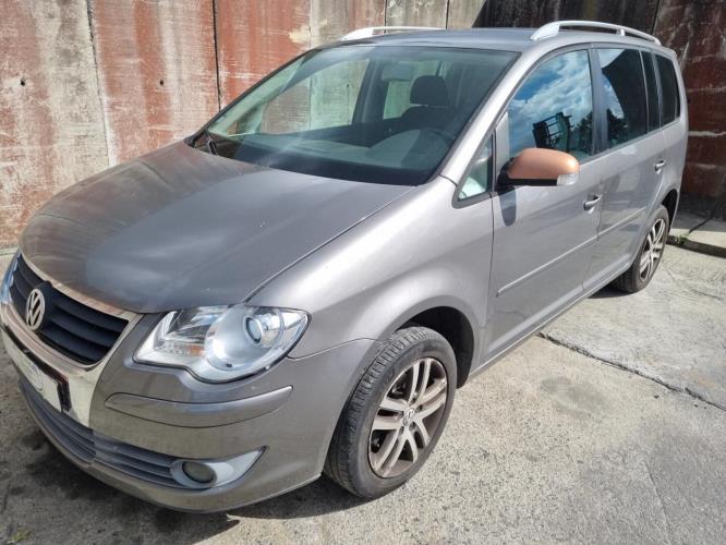 Image Cache sous moteur - VOLKSWAGEN TOURAN 1
