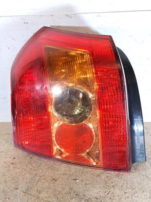 Image Feu arriere principal gauche (feux) - TOYOTA COROLLA 10