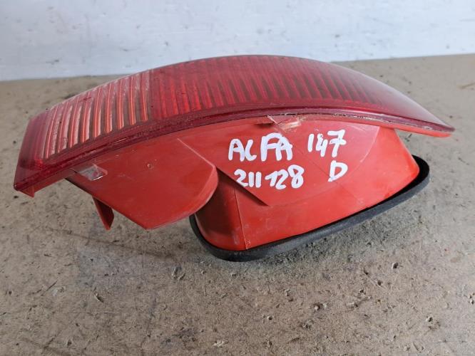 Image Feu arriere principal droit (feux) - ALFA ROMEO 147