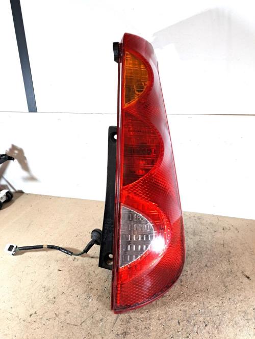 Image Feu arriere principal droit (feux) - NISSAN NOTE 1