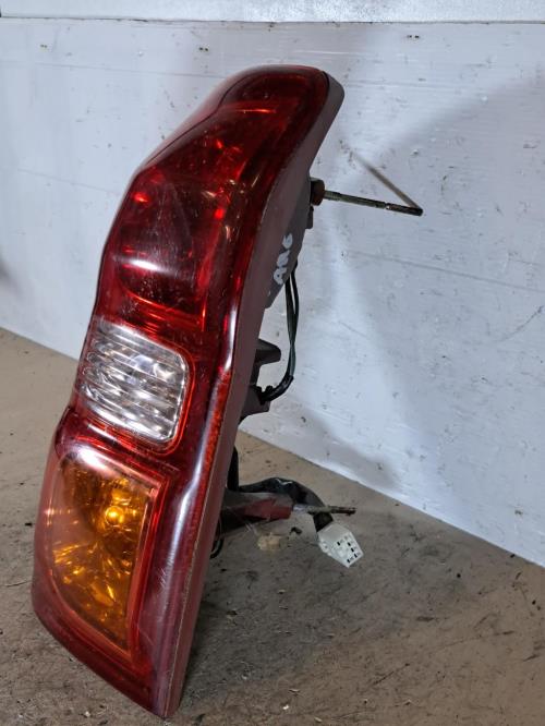 Image Feu arriere principal gauche (feux) - TOYOTA RAV4 2