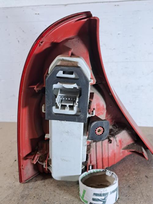 Image Feu arriere principal droit (feux) - RENAULT CLIO 2