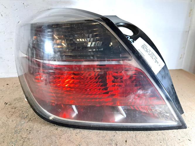 Image Feu arriere principal gauche (feux) - OPEL ASTRA H