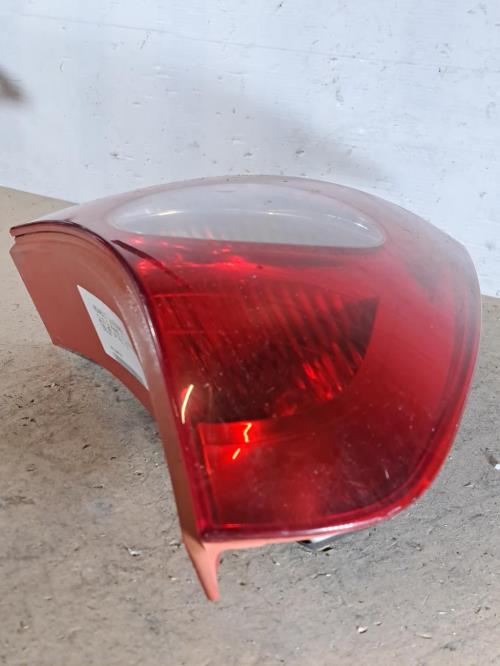 Image Feu arriere principal gauche (feux) - RENAULT CLIO 2