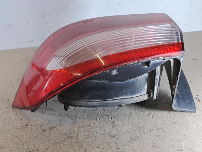 Image Feu arriere principal droit (feux) - RENAULT LAGUNA 2