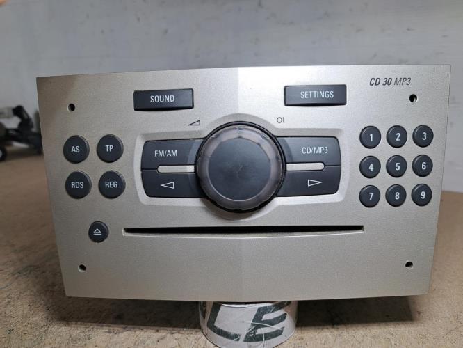 Image Autoradio d'origine - OPEL CORSA D