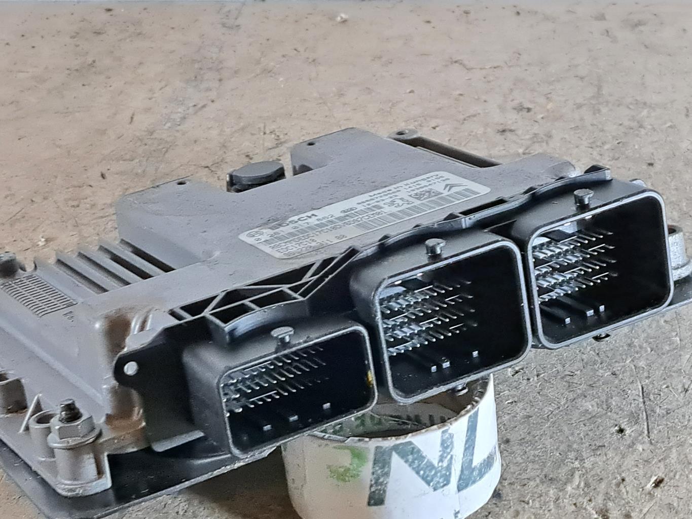 Calculateur moteur CITROEN C4 2 PHASE 1 Diesel - 1