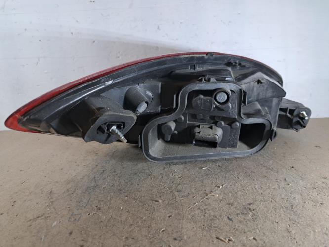 Image Feu arriere principal droit (feux) - RENAULT MEGANE 3