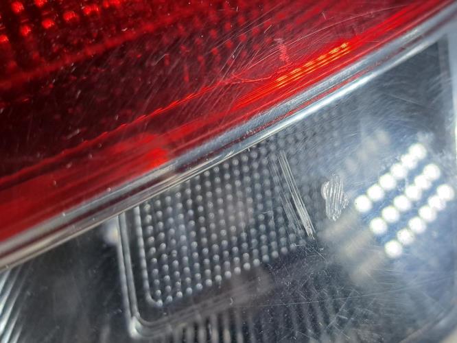 Image Feu arriere principal droit (feux) - RENAULT MEGANE 3