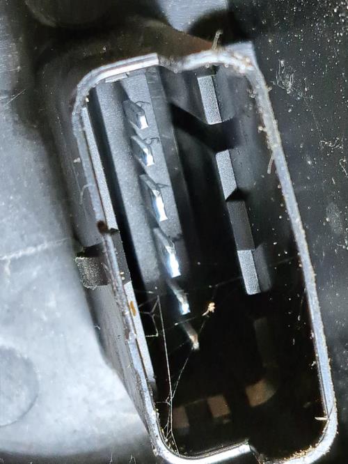 Image Feu arriere principal gauche (feux) - RENAULT CLIO 3