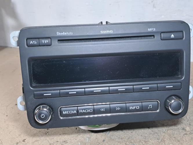 Image Autoradio d'origine - SKODA FABIA 2