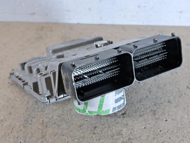 Image Calculateur moteur - VOLKSWAGEN GOLF 7