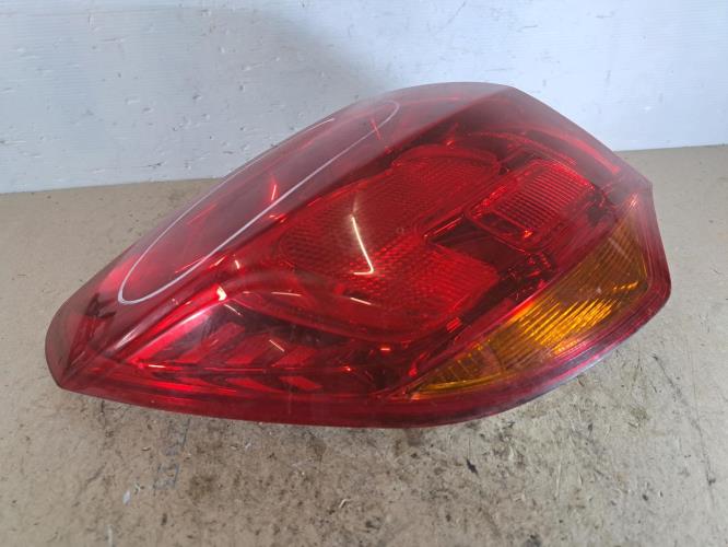 Image Feu arriere principal gauche (feux) - OPEL CORSA D