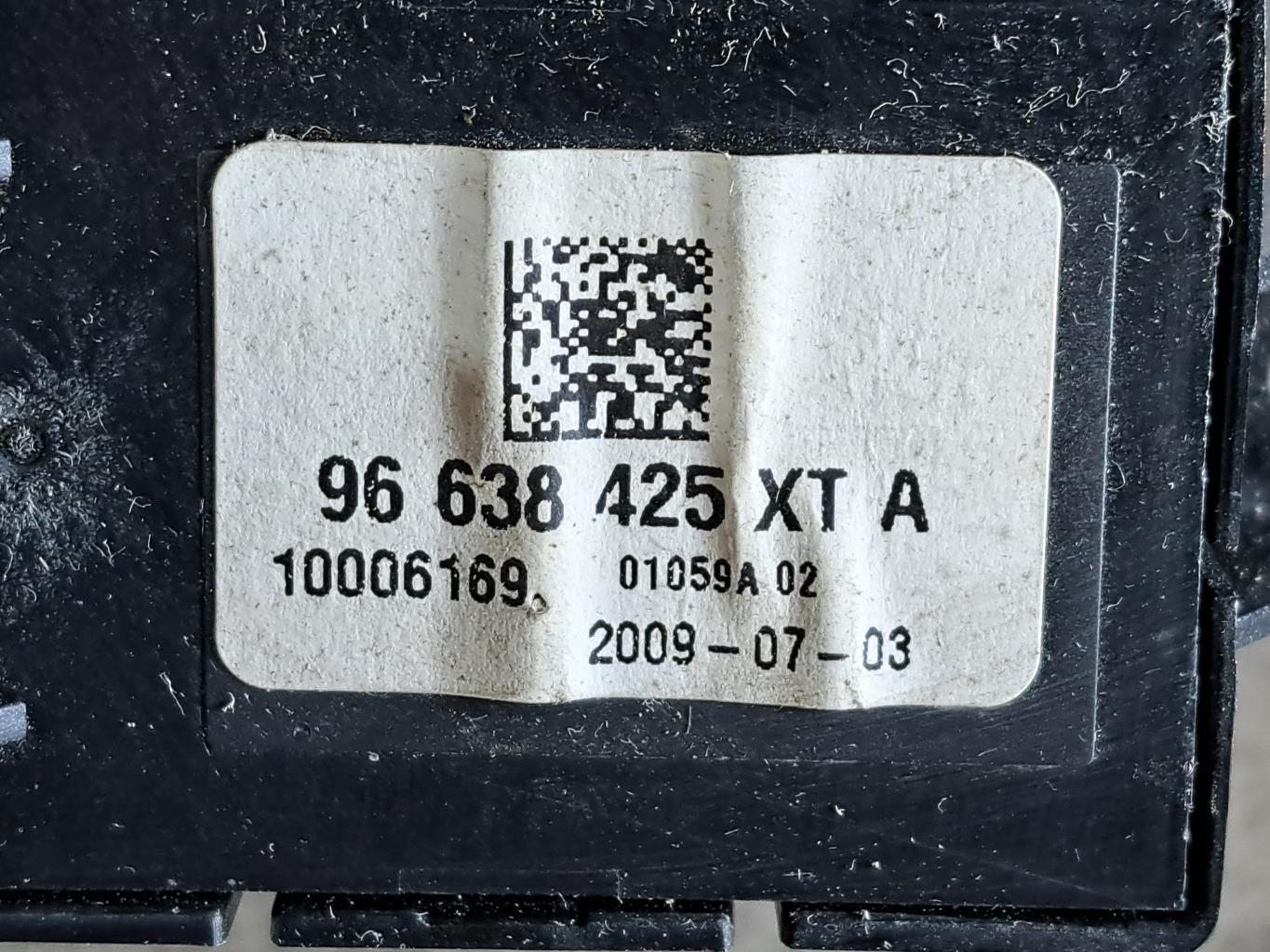 Bouton/Interrupteur PEUGEOT 3008 1 PHASE 1 Diesel - 1