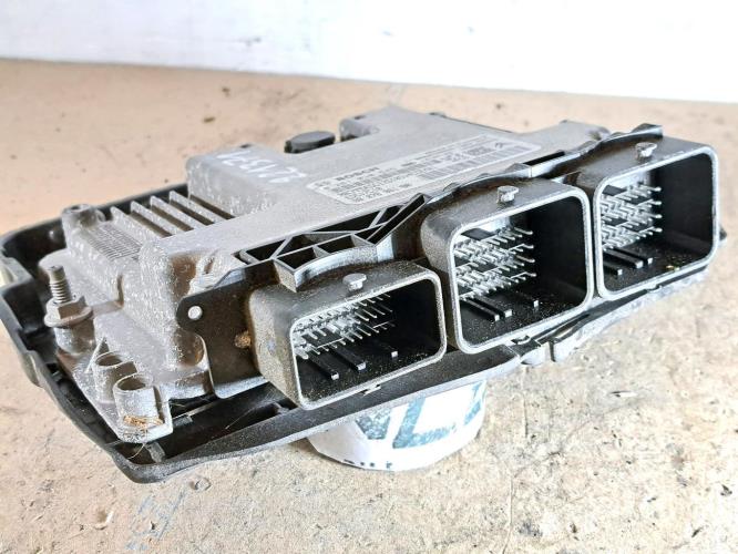 Image Calculateur moteur - PEUGEOT 208 1