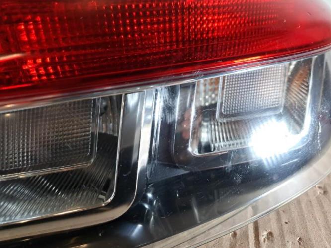 Image Feu arriere principal droit (feux) - RENAULT MEGANE 3
