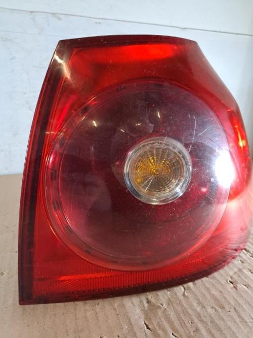 Image Feu arriere principal droit (feux) - VOLKSWAGEN GOLF 5