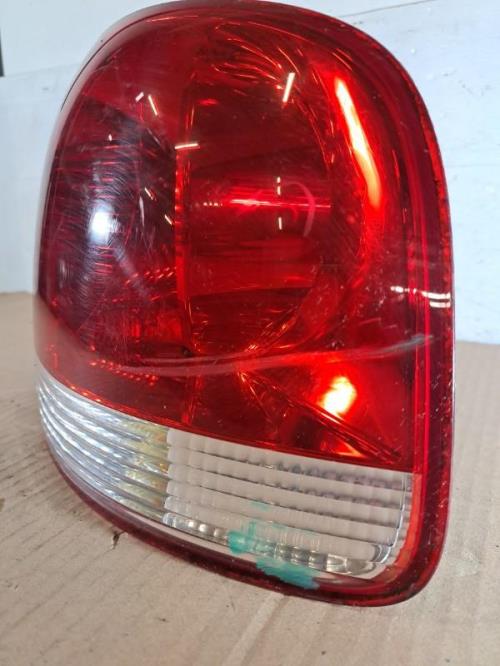 Image Feu arriere principal droit (feux) - VOLKSWAGEN TOUAREG 1