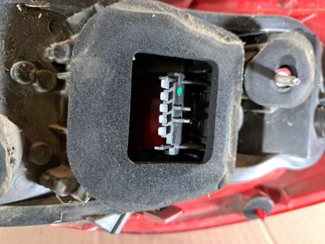 Image Feu arriere principal gauche (feux) - OPEL CORSA D