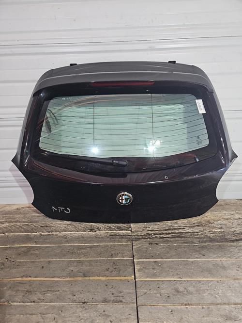 Image Malle/Hayon arriere - ALFA ROMEO MITO