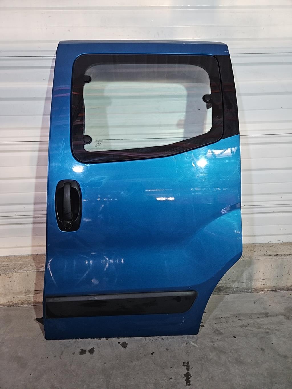 Porte laterale gauche CITROEN NEMO Diesel - 1