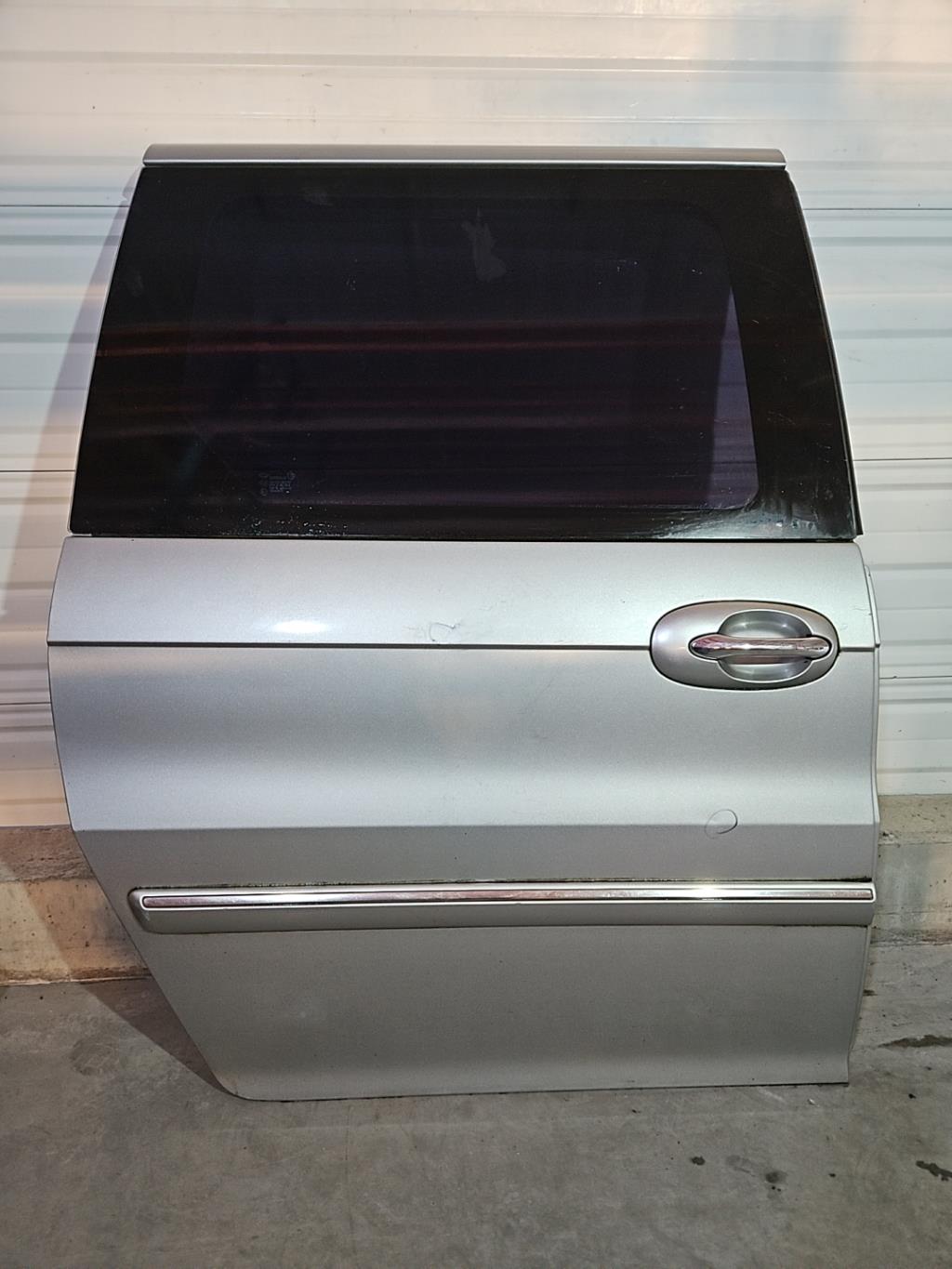 Porte laterale gauche KIA CARNIVAL 1 Diesel - 1