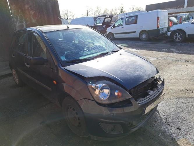 Image Feu arriere principal gauche (feux) - FORD FIESTA 5