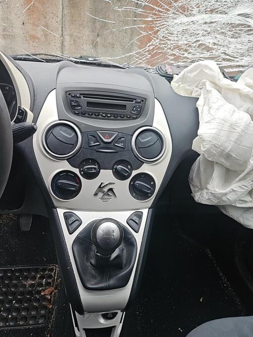Image Feu arriere principal gauche (feux) - FORD KA 2