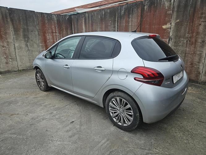 Image Moteur - PEUGEOT 208 1