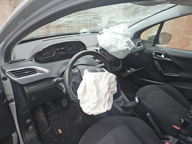 Image Moteur - PEUGEOT 208 1