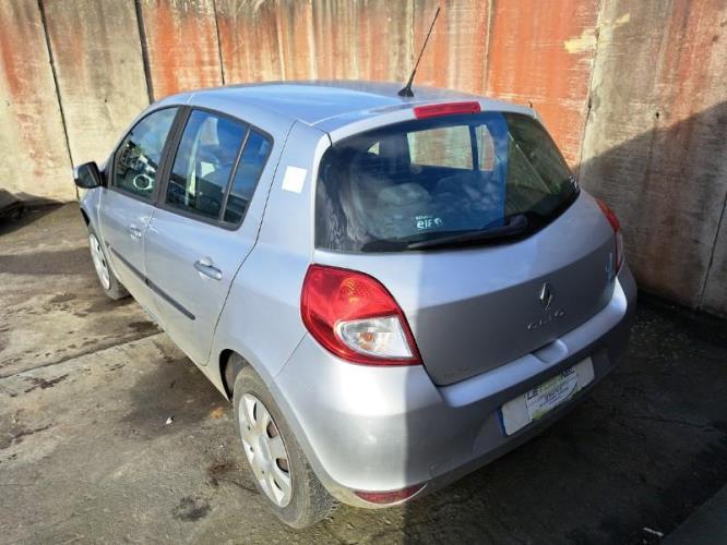 Image Feu arriere principal droit (feux) - RENAULT CLIO 3