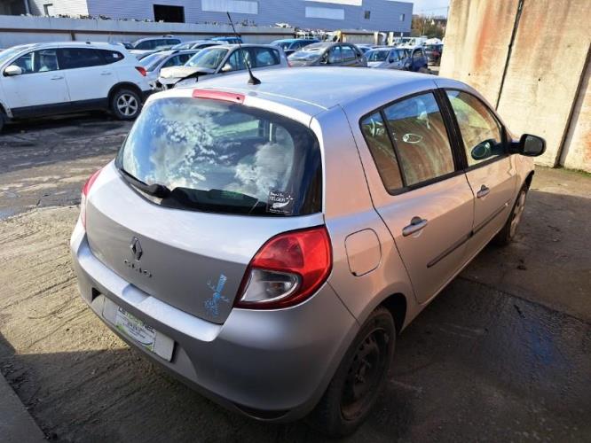 Image Feu arriere principal droit (feux) - RENAULT CLIO 3