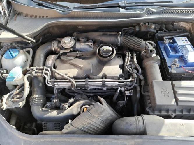 Image Capot - VOLKSWAGEN GOLF 5