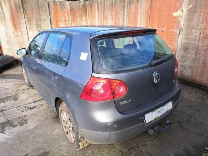 Image Capot - VOLKSWAGEN GOLF 5