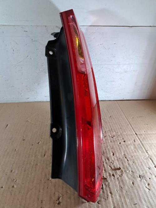 Image Feu arriere principal droit (feux) - FIAT GRANDE PUNTO
