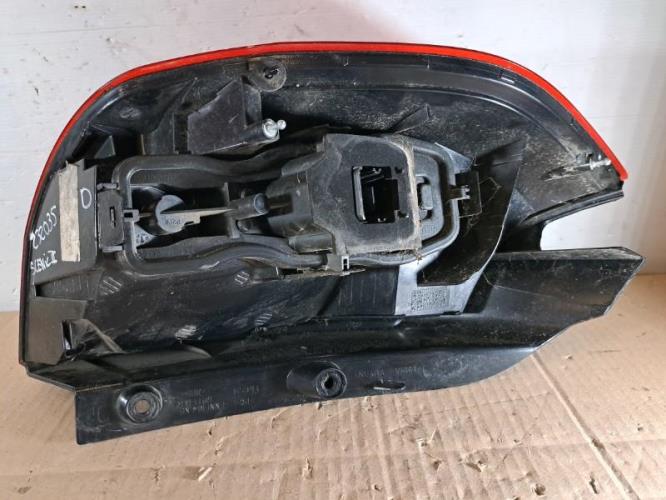 Image Feu arriere principal droit (feux) - RENAULT GRAND SCENIC 2