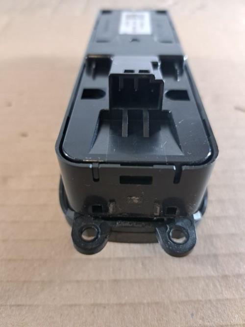 Image Interrupteur de leve vitre avant gauche - VOLVO V 50