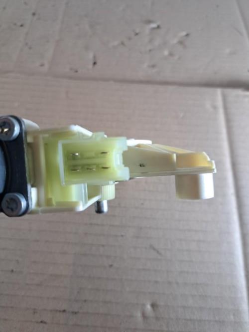 Image Moteur leve vitre avant gauche - MERCEDES CLASSE E 212