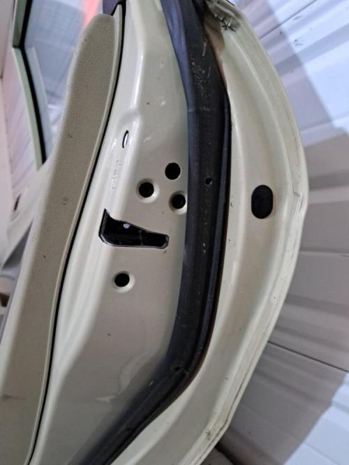 Image Porte arriere droit - FORD FIESTA 6