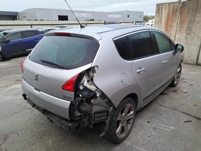 Image Capot - PEUGEOT 3008 1