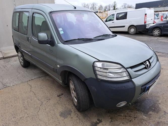Image Feu arriere principal droit (feux) - PEUGEOT PARTNER 1