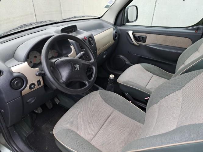 Image Feu arriere principal droit (feux) - PEUGEOT PARTNER 1