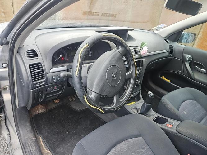 Image Cache sous moteur - RENAULT LAGUNA 2
