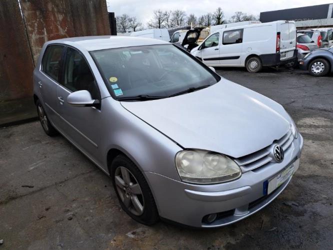 Image Pare choc arriere - VOLKSWAGEN GOLF 5