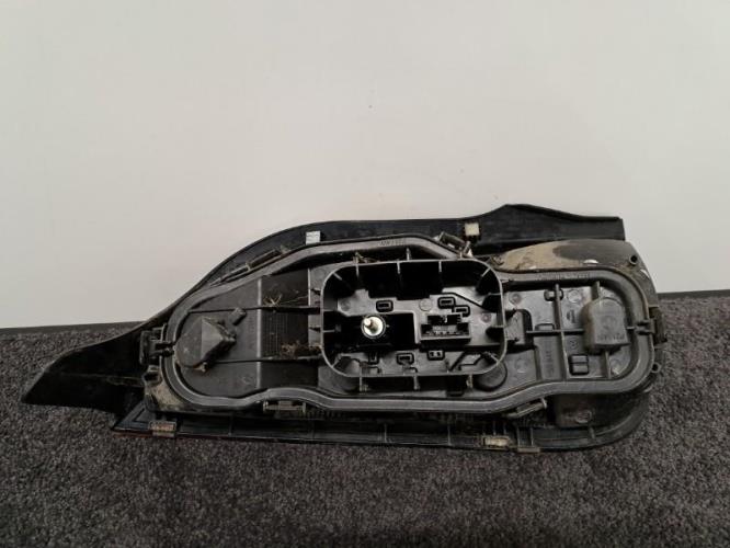 Image Feu arriere principal droit (feux) - VOLKSWAGEN UP