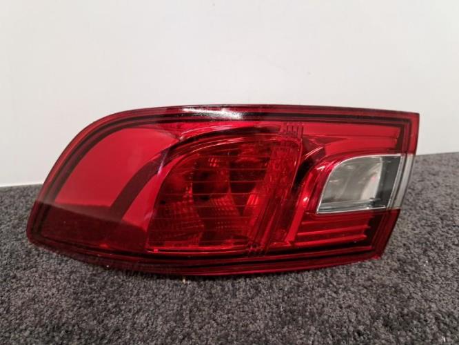 Image Feu arriere principal droit (feux) - RENAULT CLIO 4