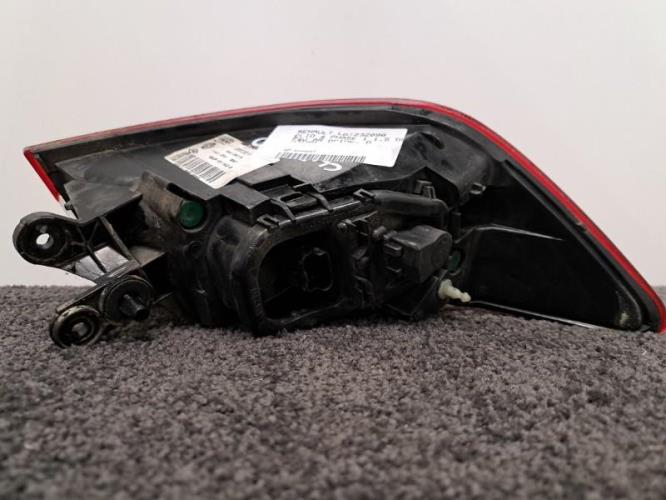 Image Feu arriere principal droit (feux) - RENAULT CLIO 4
